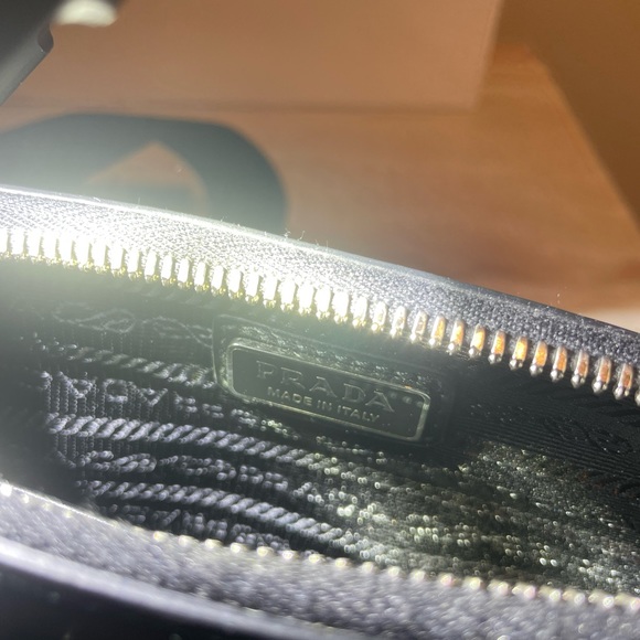 Brand New! AUTHENTIC Prada Brushed Calfskin Re-edition Crossbody with coin pouch - Picture 7 of 13